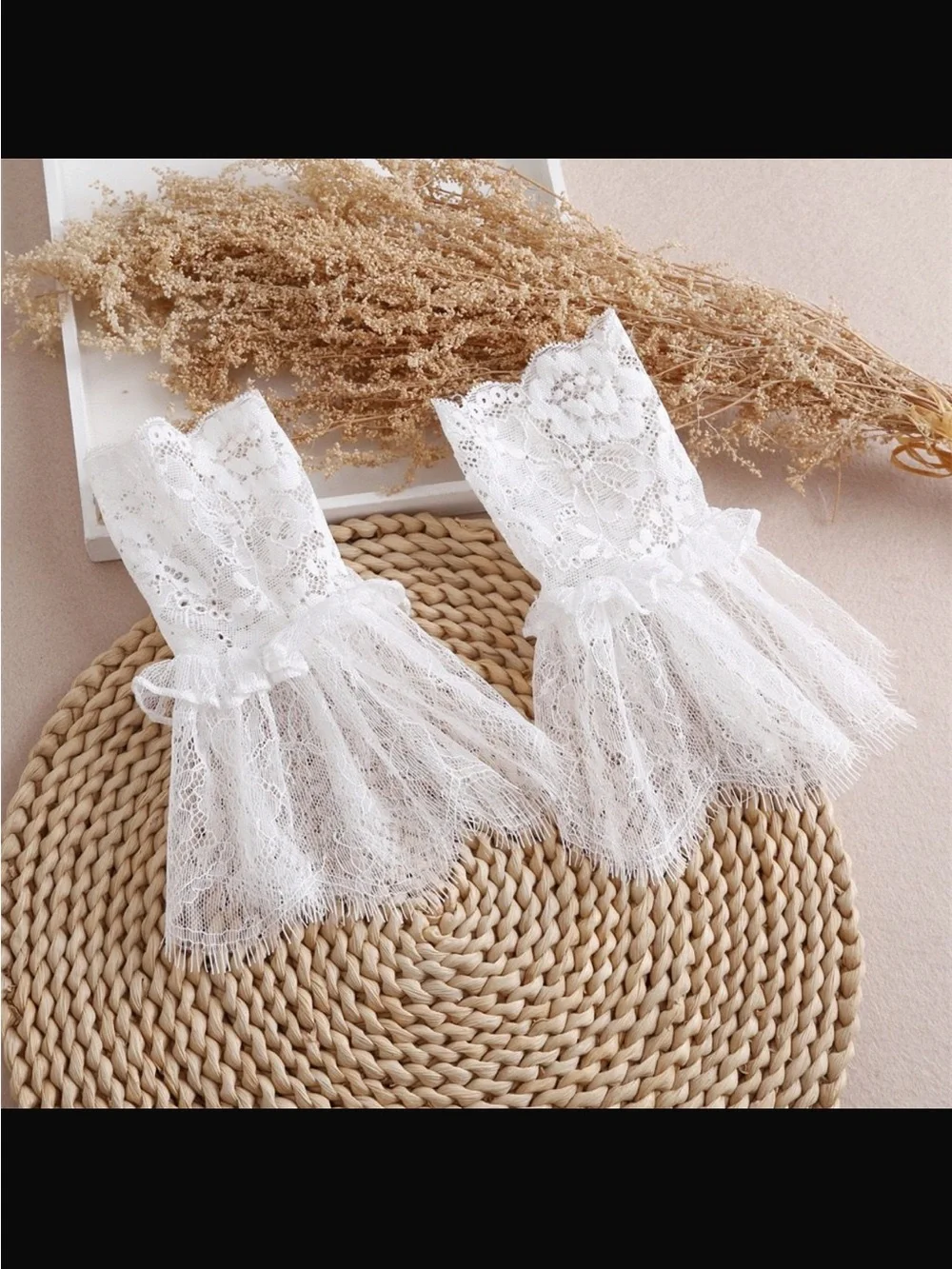 Black Lace Fingerless Wrist Gloves - Elegant Women's Accessory